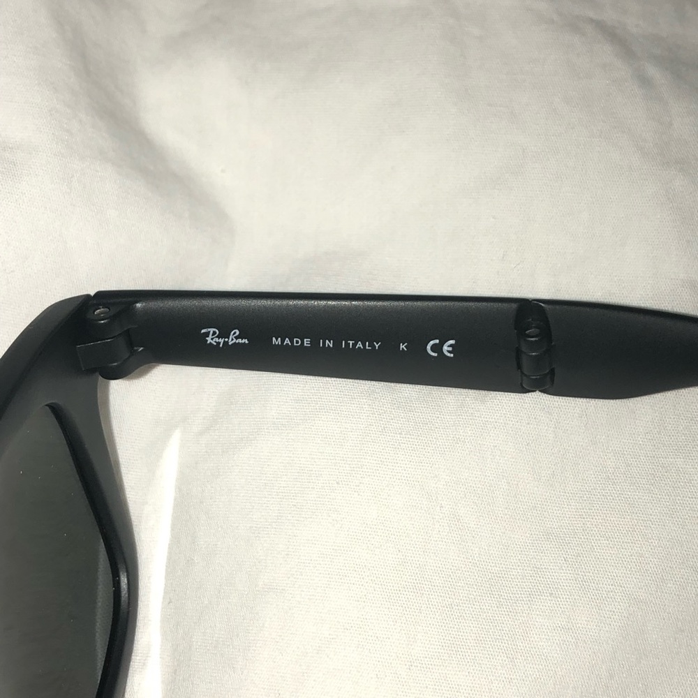 Ray-Ban Folding Wayfarer - Picture 4 of 8